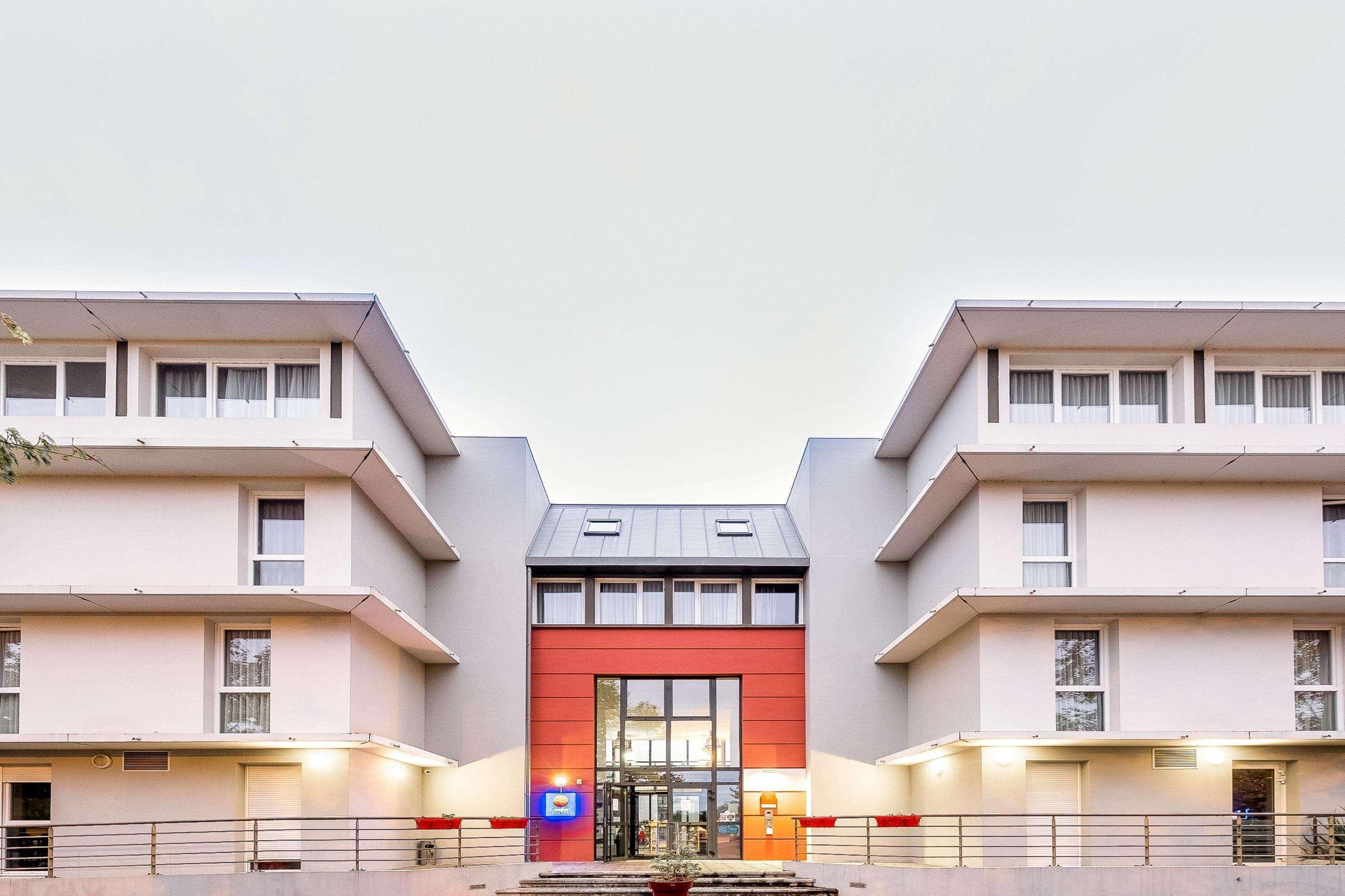 Comfort Suites Pau Idron Екстериор снимка
