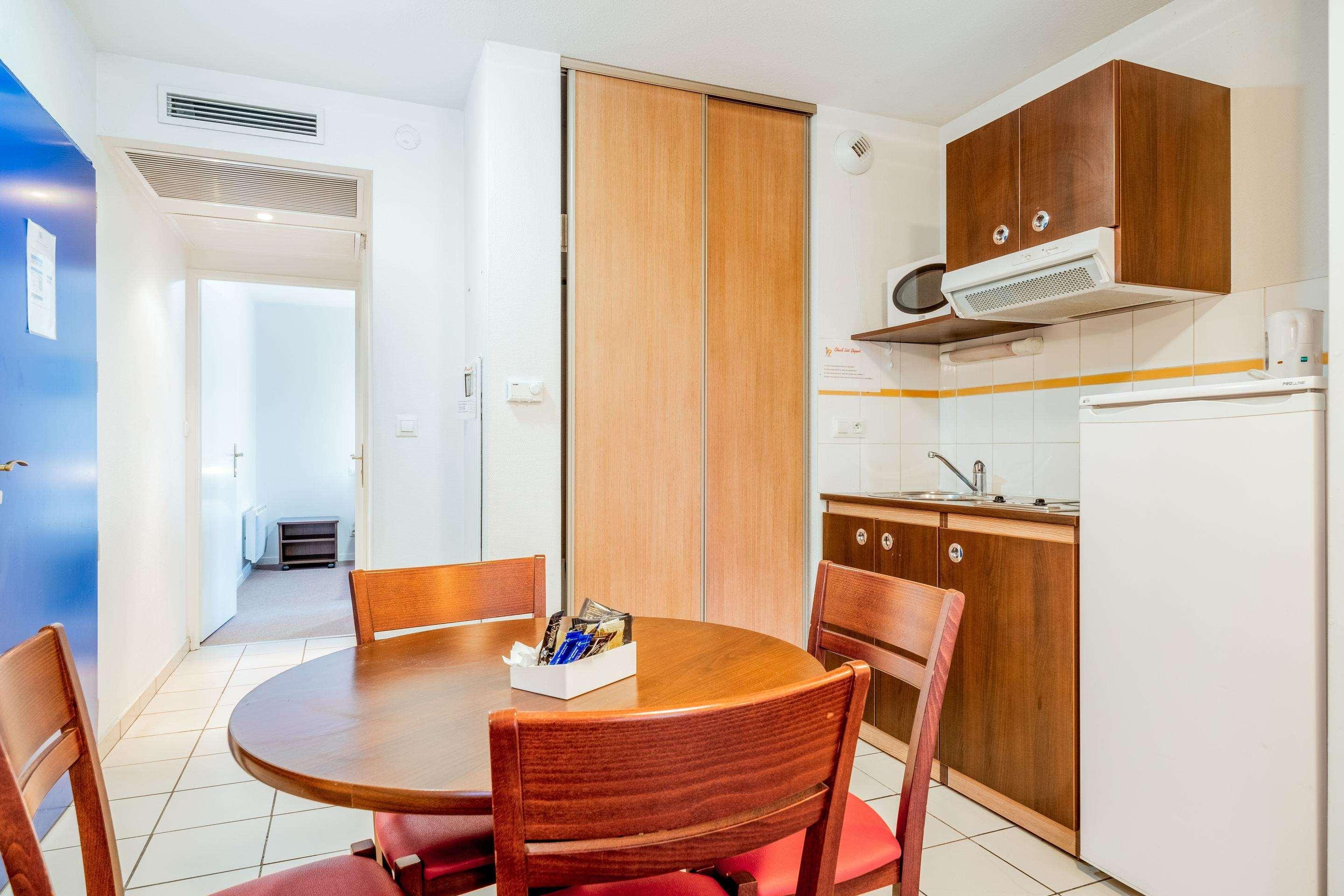 Comfort Suites Pau Idron Екстериор снимка