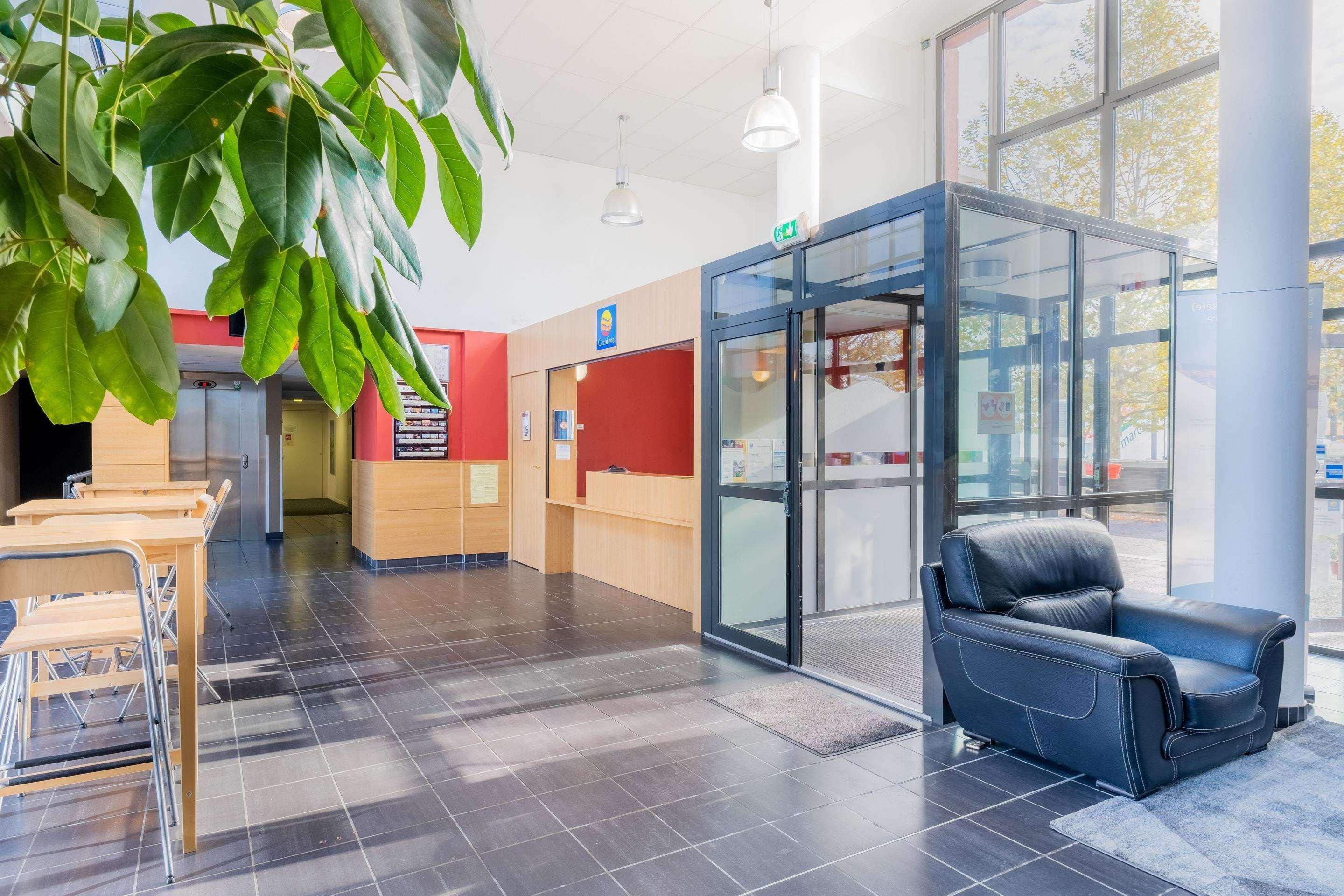 Comfort Suites Pau Idron Екстериор снимка