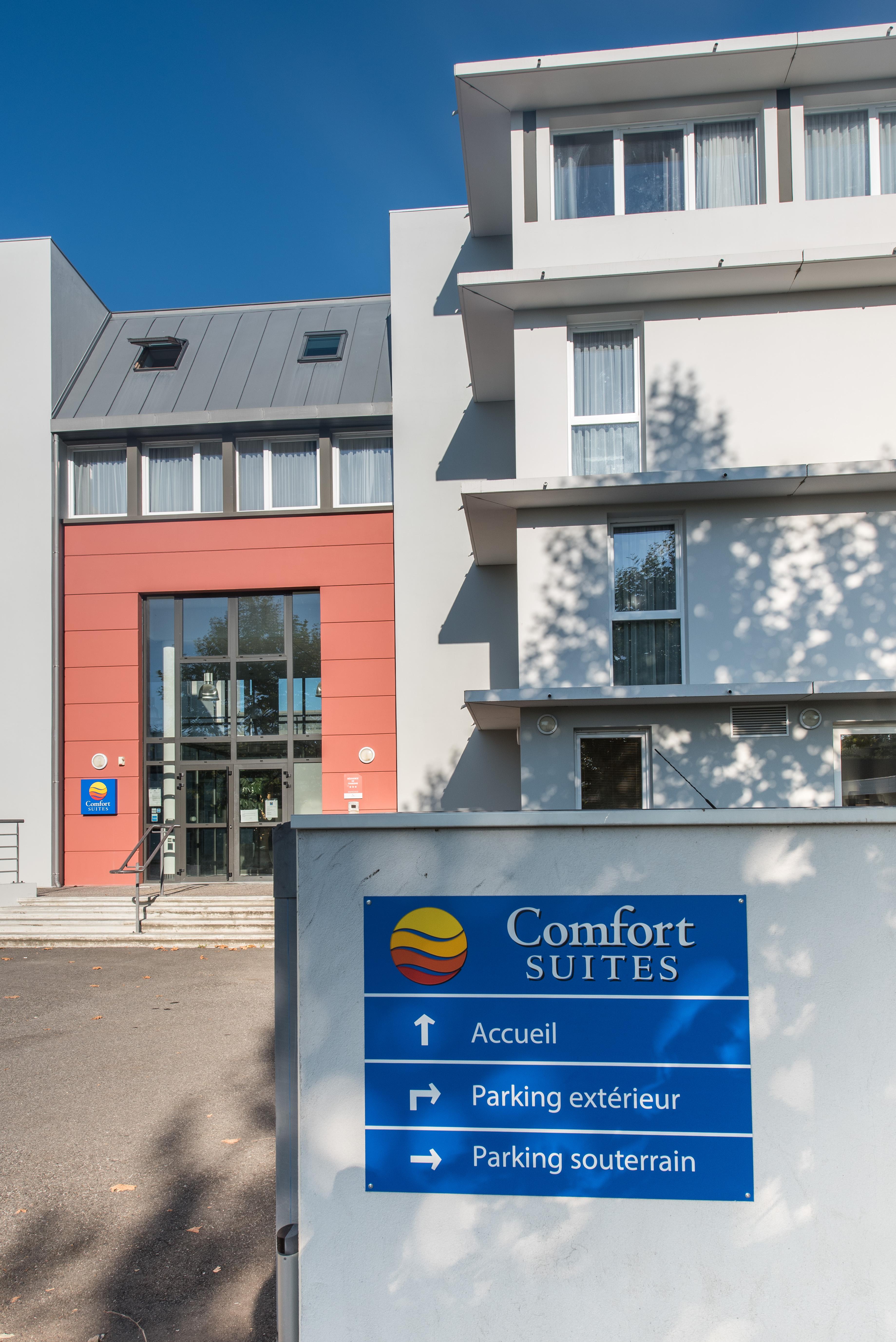 Comfort Suites Pau Idron Екстериор снимка