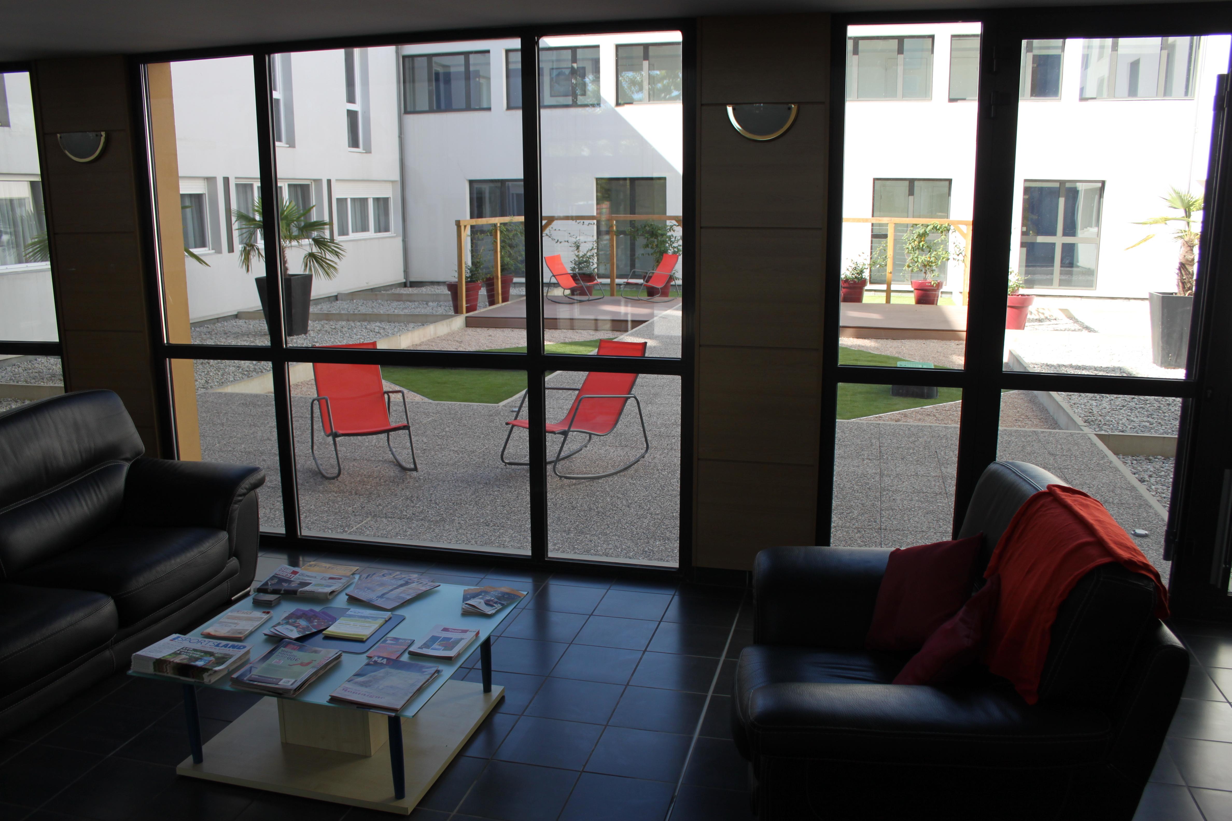 Comfort Suites Pau Idron Екстериор снимка