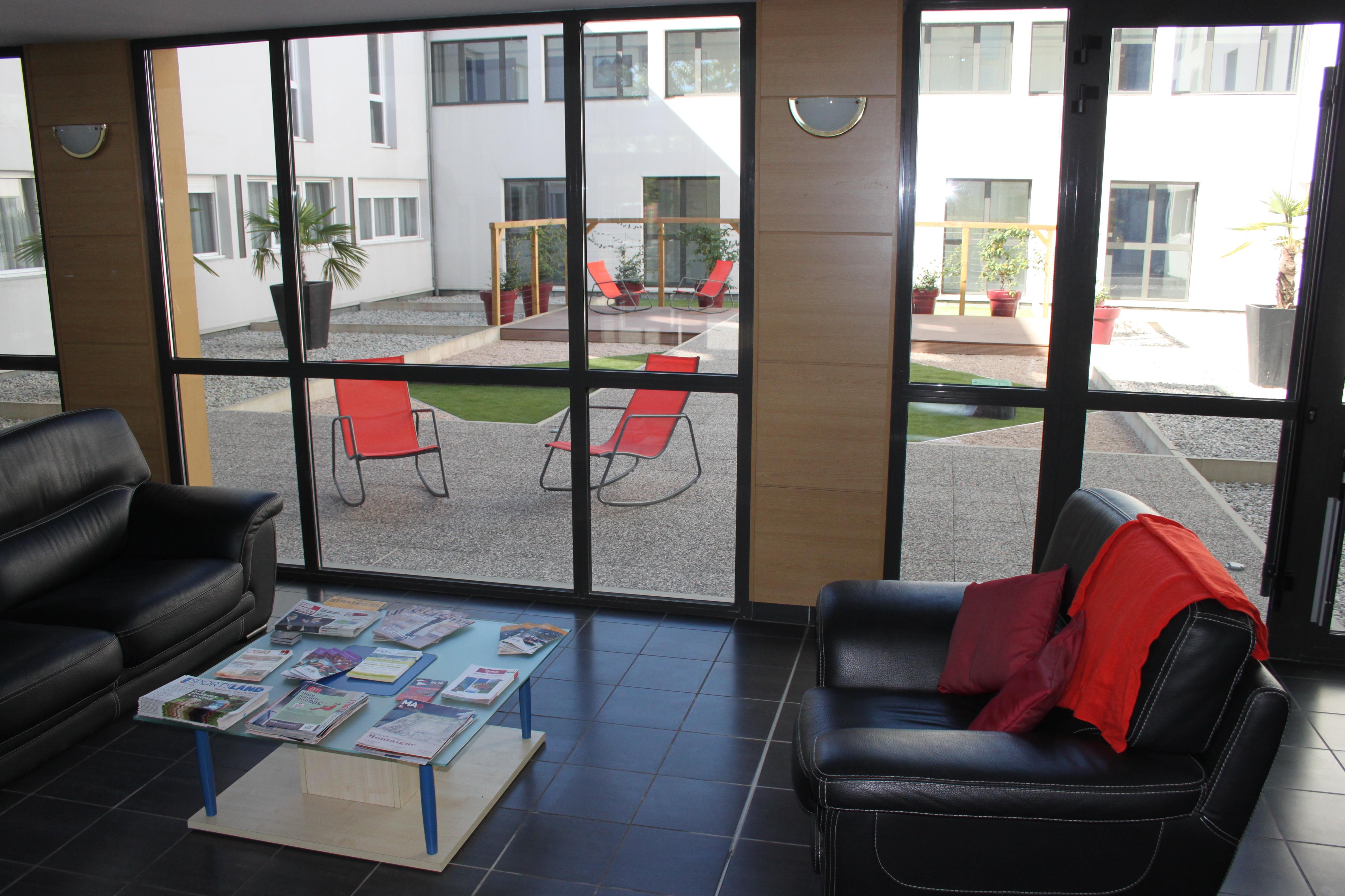 Comfort Suites Pau Idron Екстериор снимка
