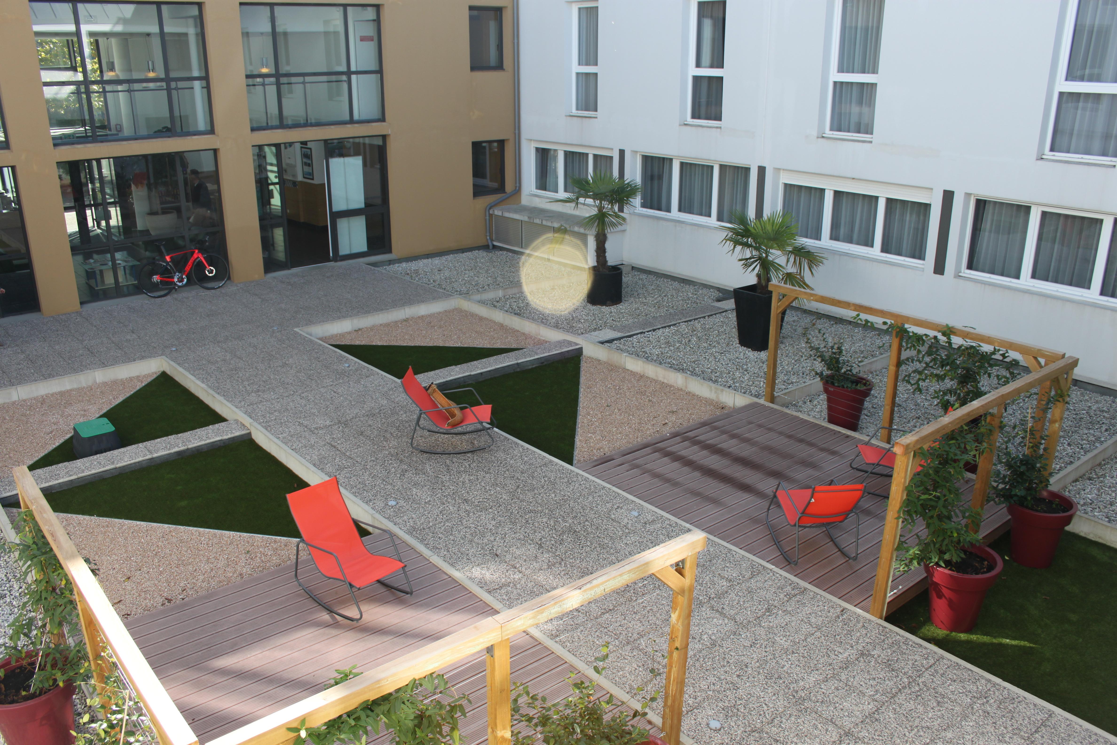Comfort Suites Pau Idron Екстериор снимка