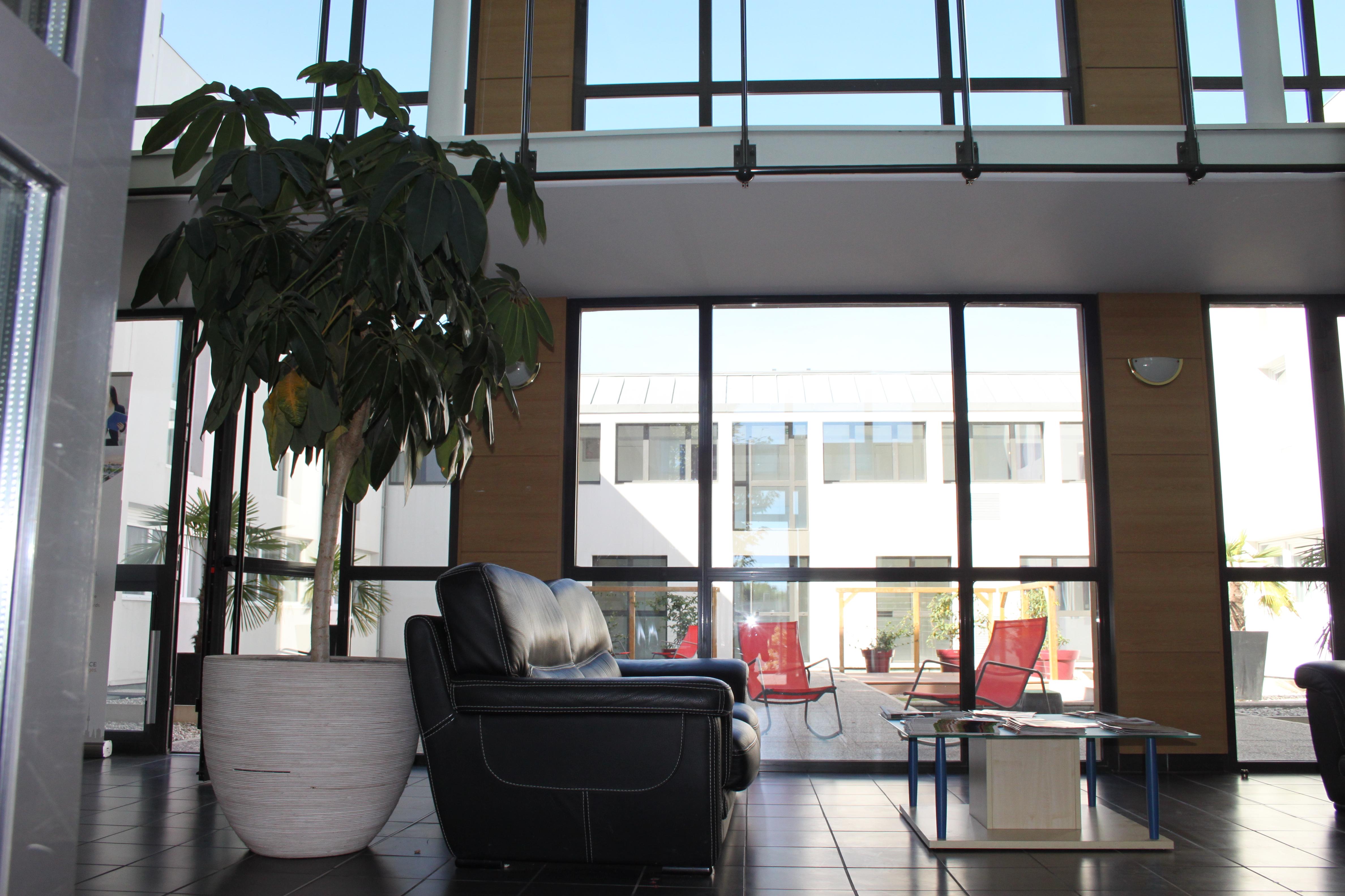 Comfort Suites Pau Idron Екстериор снимка