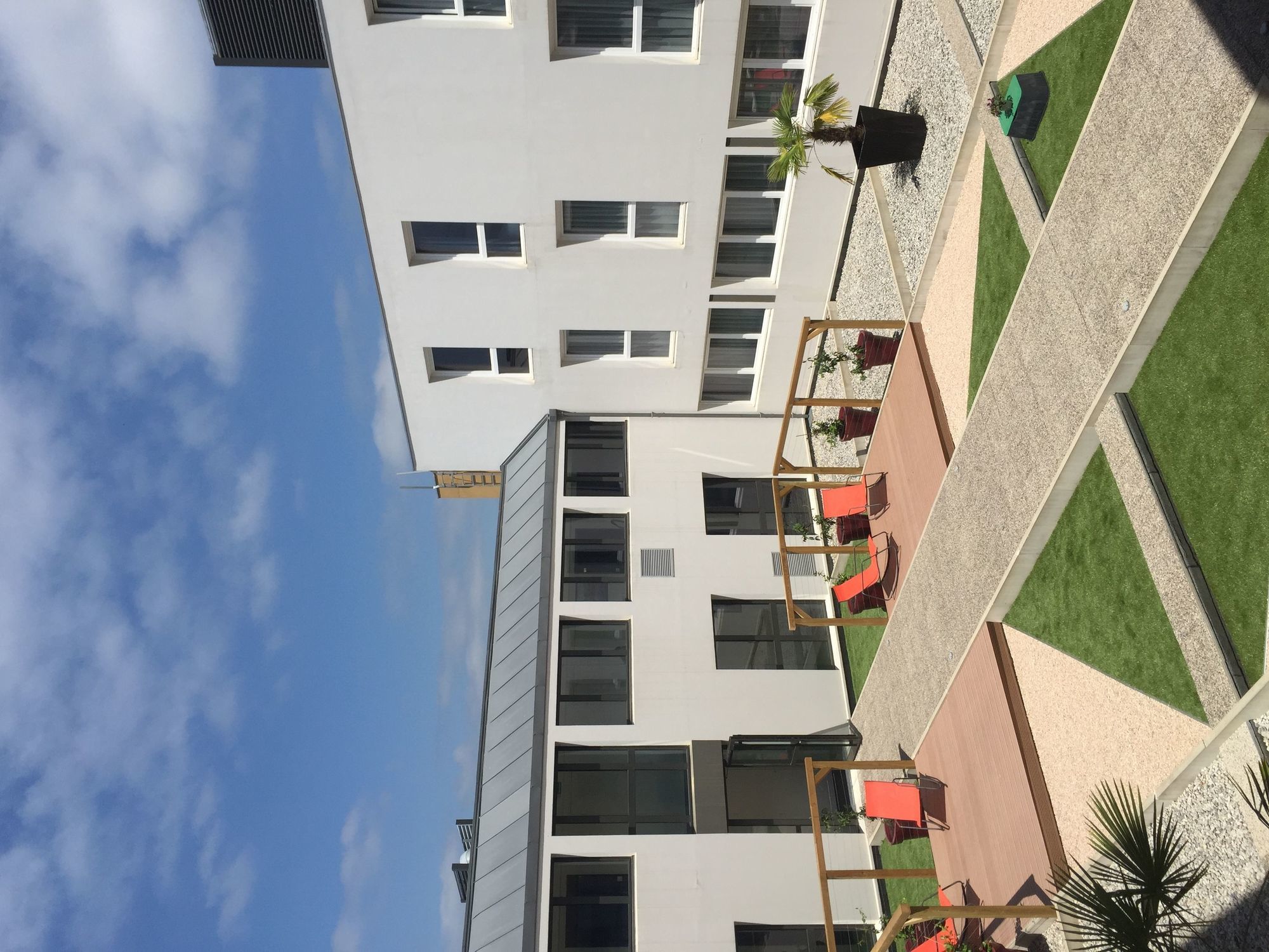 Comfort Suites Pau Idron Екстериор снимка