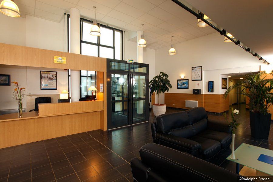 Comfort Suites Pau Idron Екстериор снимка