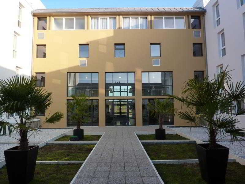 Comfort Suites Pau Idron Екстериор снимка