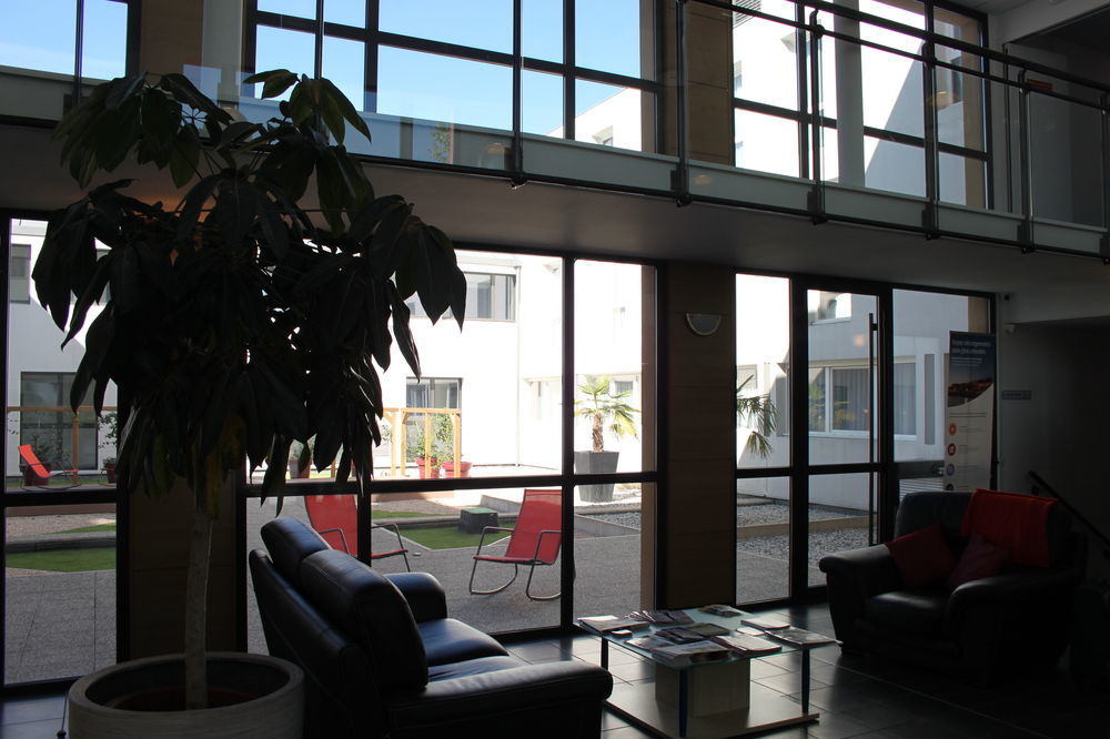 Comfort Suites Pau Idron Екстериор снимка
