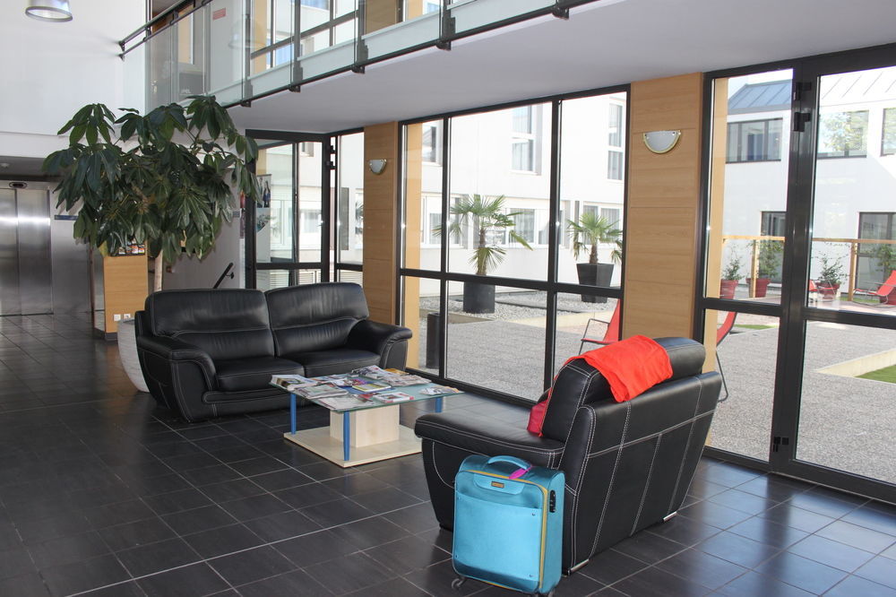 Comfort Suites Pau Idron Екстериор снимка