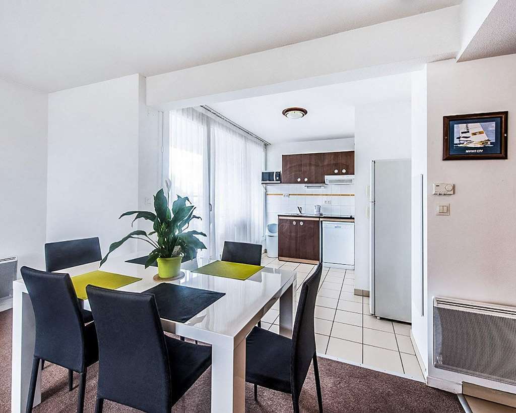 Comfort Suites Pau Idron Екстериор снимка